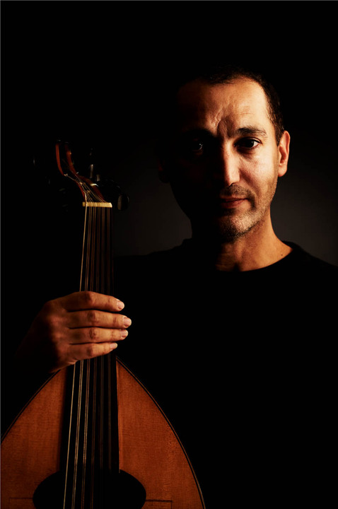 Naseer Shamma en concierto