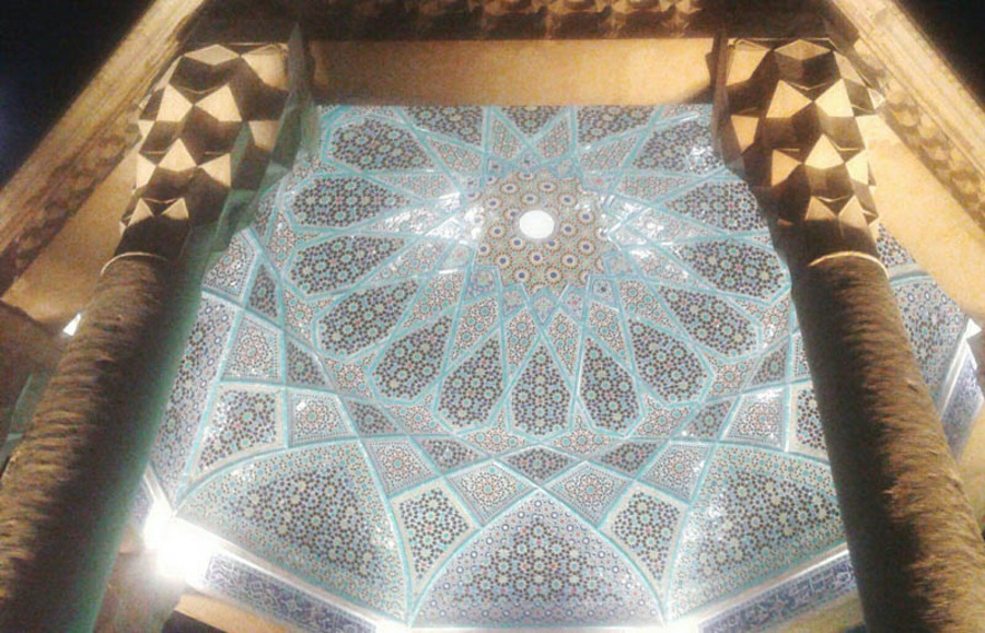 El murmullo de la tumba de Hafez 