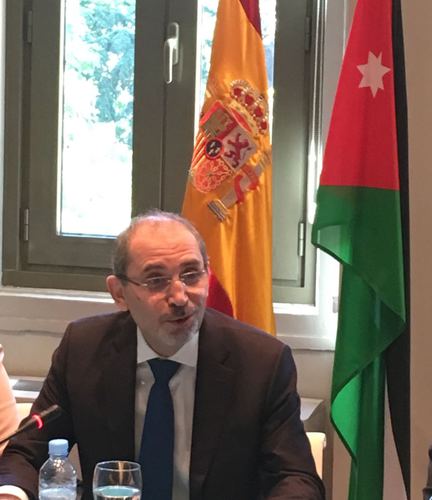 El Ministro de Asuntos Exteriores de Jordania, Ayman Safadi, visita Casa Árabe