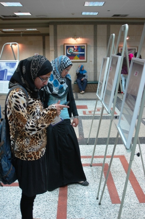 Estudiantes egipcios conocen la arquitectura española en el mundo árabe