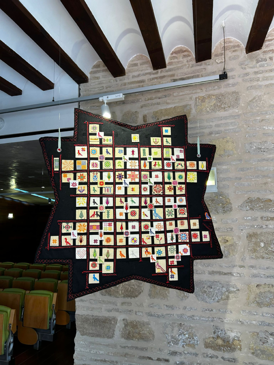 La estrella de bordado palestino viaja a Córdoba