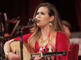 "Brisas tunecinas" con Syrine Ben Moussa, la voz andalusí de Túnez