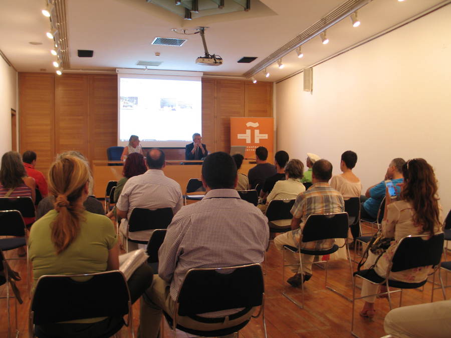 El director de Casa Árabe, en Tánger y Tetuán