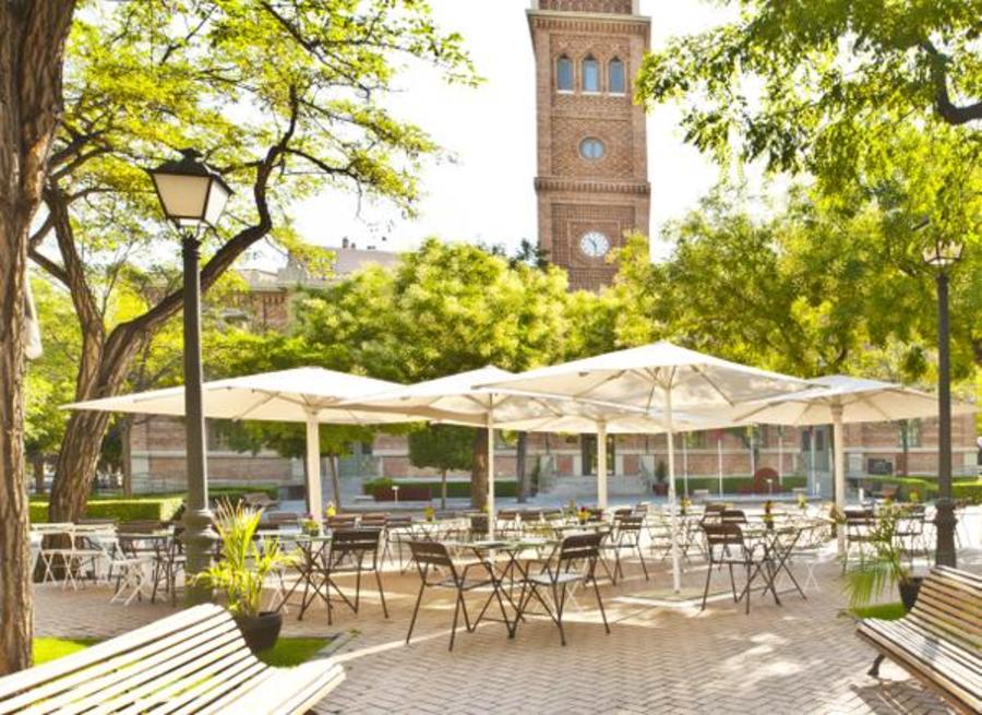 Abre la terraza de Shukran Casa Árabe
