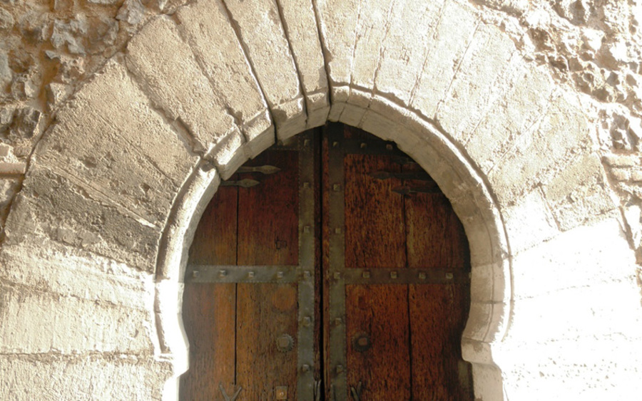 Tras las Huellas del Madrid Árabe: Restos, vestigios e influencias de Mayrit