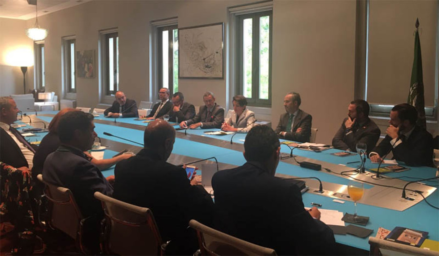 Encuentro con miembros de la Asamblea de Representantes de Túnez