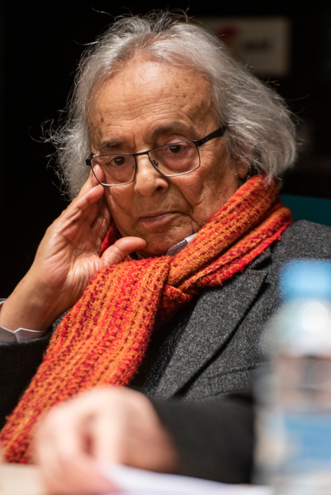 Adonis, propuesto como candidato a los Premios Princesa de Asturias