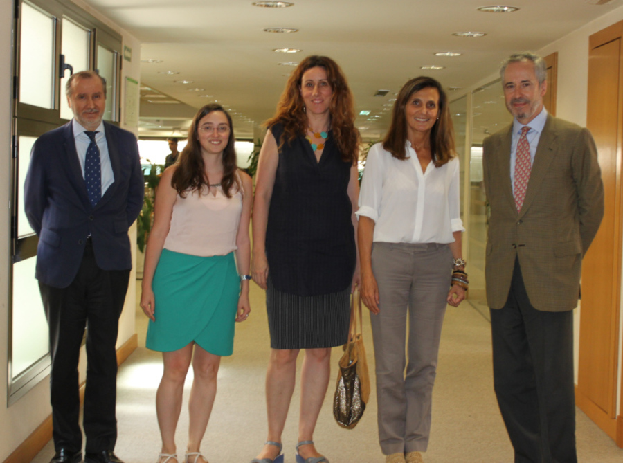 El director general de Casa Árabe, Pedro Martínez-Avial, se reúne con la presidenta de CEOE Internacional, Marta Blanco