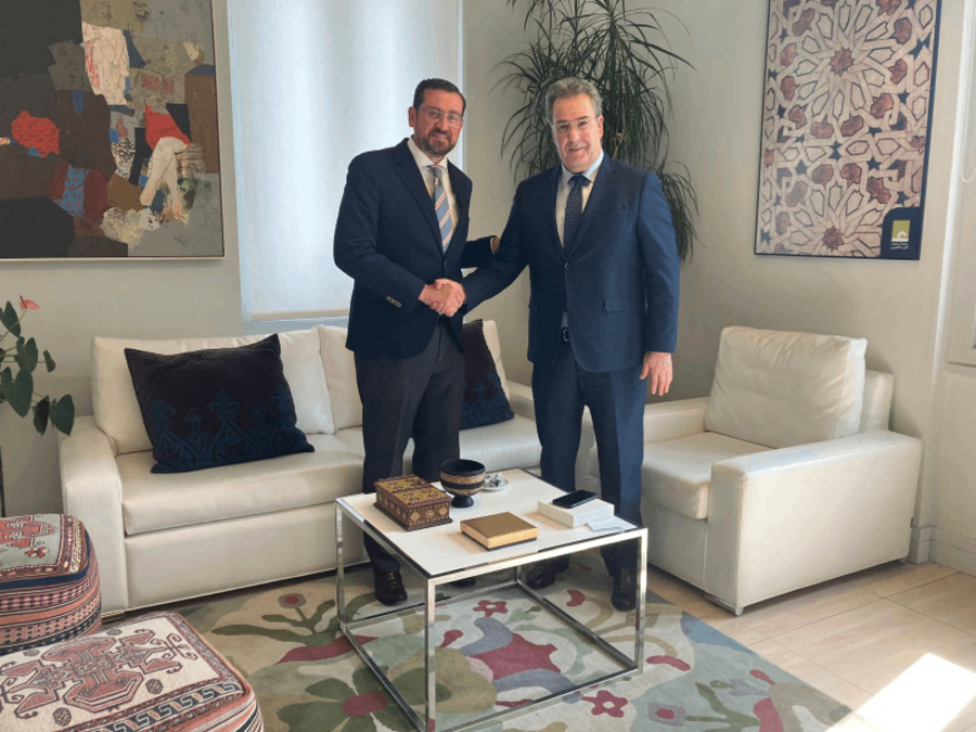 El embajador de Argelia acude a Casa Árabe