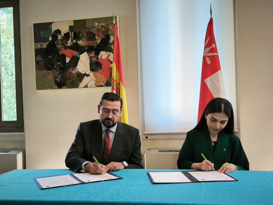 Casa Árabe firma un acuerdo con la Fundación Bait al Zubair de Omán