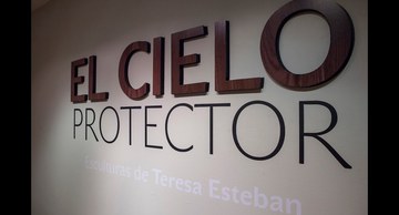 Inauguración de la exposición "El Cielo Protector. Esculturas de Teresa Esteban"